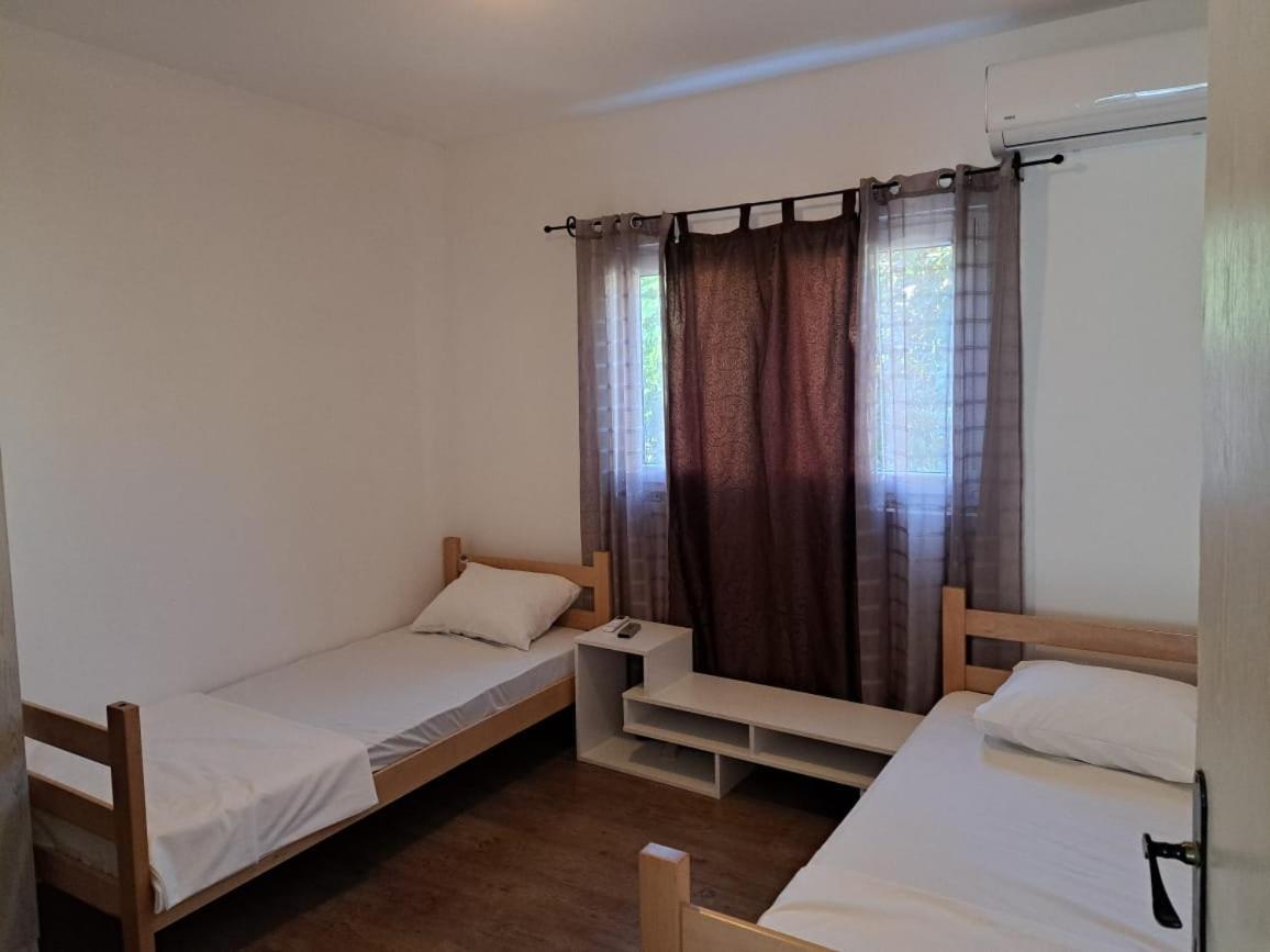 Kustudic Apartment Tivat
